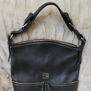 Dooney & Bourke Dillen Medium Pocket Sac; Black
